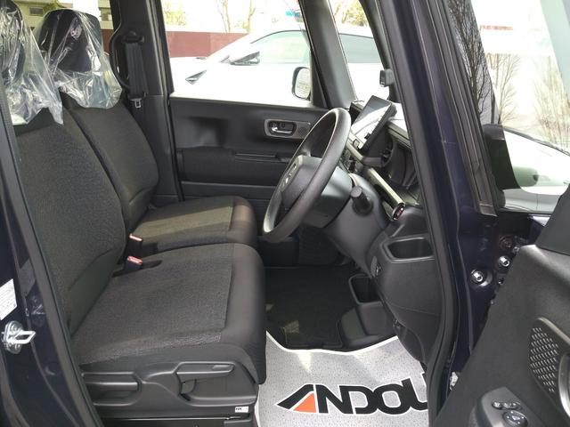 Ｎ－ＢＯＸカスタム ベースグレード　純正９インチナビ＆地デジ・マルチビューカメラ・両側オートスライドドア・ホンダセンシング・レーダークルーズ・クリアランスソナー・ＬＥＤライト・純正１４ＡＷ・ベンチシート・シートヒーター（11枚目）
