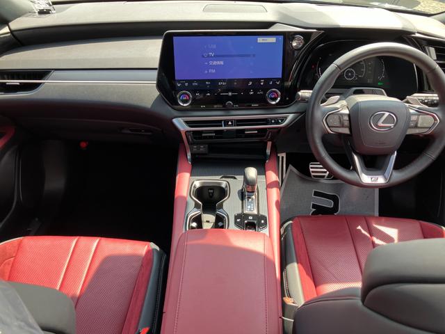 ＲＸ ＲＸ５００ｈ　Ｆスポーツパフォーマンス（10枚目）