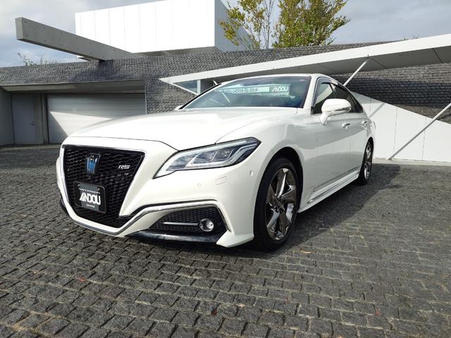 クラウンハイブリッド ＲＳ　リミテッド　メーカーナビ・パノラミックビューモニター・ハーフレザーパワーシート・シートヒーター・ＨＵＤ・パーキングアシスト・ＢＳＭ・トヨタセーフティセンス・ＬＥＤライト＆フォグ・オートハイビーム・純正１８ＡＷ（2枚目）