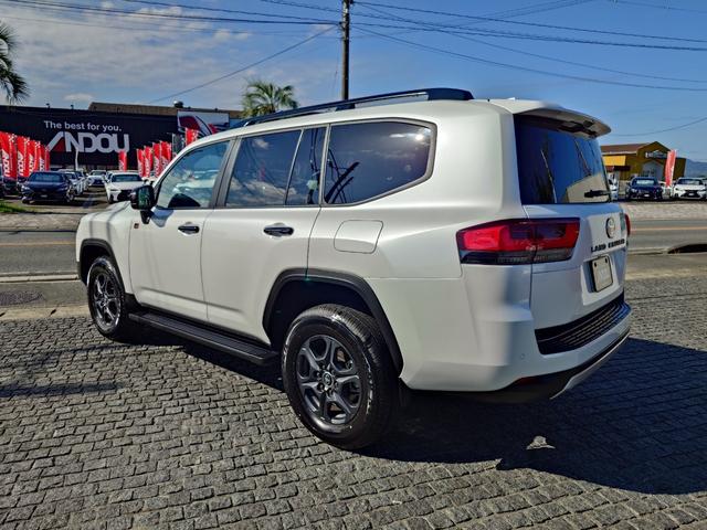 TOYOTA LAND CRUISER GR SPORT Best Japan Spec Recon Car for Import Malaysia