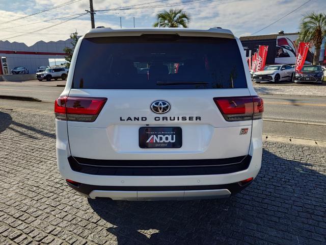 TOYOTA LAND CRUISER GR SPORT Best Japan Spec Recon Car for Import Malaysia