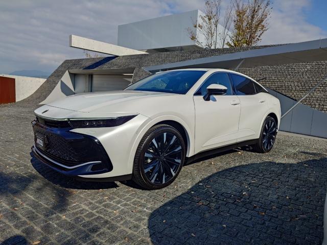 クラウンクロスオーバー ＲＳアドバンスド（3枚目）