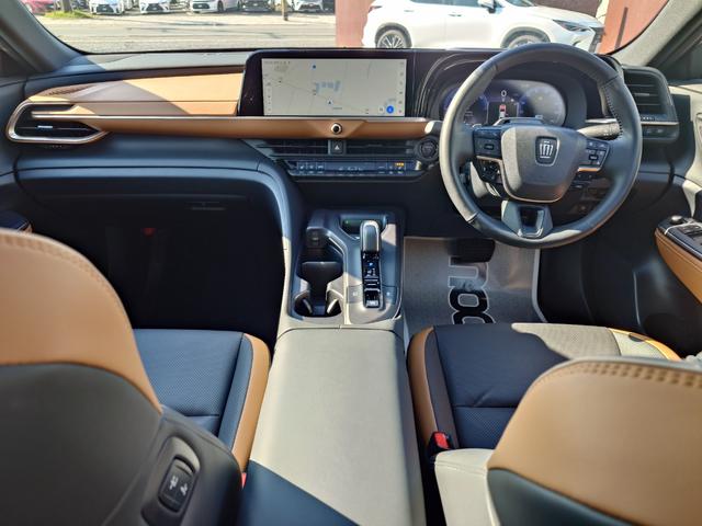 クラウンクロスオーバー ＲＳアドバンスド（10枚目）