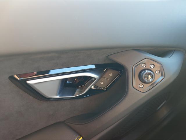 ウラカン ＥＶＯ　ＲＷＤクーペ（25枚目）