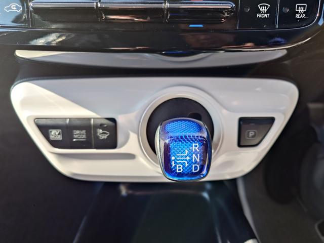 プリウス S(15枚目)