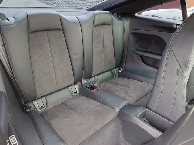 ＴＴクーペ ２．０ＴＦＳＩ　Ｓラインパッケージ　純正ナビ＆地デジ・バーチャルコックピット・オプション１９ＡＷ・ハーフレザーシート・ＬＥＤライト・パドルシフト・アドバンスドキー・ＥＴＣ（23枚目）