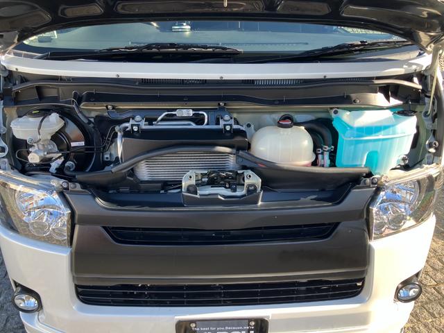 ハイエースバン 　社外８インチナビ＆地デジ・バックモニター・社外エアロ・社外１７ＡＷ・ＬＥＤライト・スマートキー・シートカバー・ＥＴＣ・コンビハンドル・社外テールレンズ・エアバッグ・ＡＢＳ（26枚目）