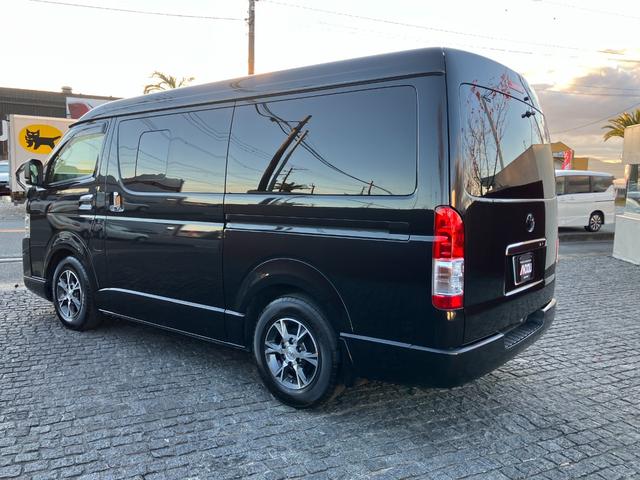 ハイエースバン スーパーＧＬ　ダークプライムＩＩ　ナビ＆地デジ・バックモニター・ＬＥＤライト・オートハイビーム・プリクラッシュセーフティ・ＬＤＡ・スマートキー・ＥＴＣ・ハーフレザーシート・フォグ・エアバッグ・ＡＢＳ（5枚目）