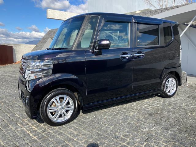 Ｎ－ＢＯＸカスタム Ｇ・Ｌパッケージ　社外ナビ＆地デジ・オートスライドドア・キセノンライト・純正１４ＡＷ・ベンチシート・スマートキー・オートエアコン・ＥＴＣ・フォグ・Ｗエアバッグ・ＡＢＳ（3枚目）