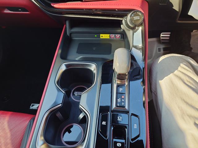 ＮＸ ＮＸ３５０ｈ　Ｆスポーツ（21枚目）