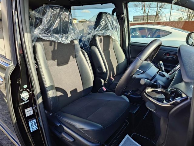 ノア ハイブリッドＳｉ　ダブルバイビー　純正１０インチナビ・両側オートスライドドア・純正１６ＡＷ・ＬＥＤライト・オートハイビーム・プリクラッシュセーフティ・ＬＤＡ・オートクルーズ・コーナーセンサー・ビルトインＥＴＣ・ハーフレザーシート（13枚目）