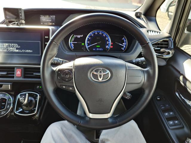 ノア ハイブリッドＳｉ　ダブルバイビー　純正１０インチナビ・両側オートスライドドア・純正１６ＡＷ・ＬＥＤライト・オートハイビーム・プリクラッシュセーフティ・ＬＤＡ・オートクルーズ・コーナーセンサー・ビルトインＥＴＣ・ハーフレザーシート（14枚目）