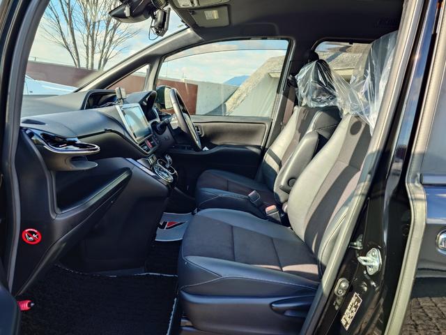 ノア ハイブリッドＳｉ　ダブルバイビー　純正１０インチナビ・両側オートスライドドア・純正１６ＡＷ・ＬＥＤライト・オートハイビーム・プリクラッシュセーフティ・ＬＤＡ・オートクルーズ・コーナーセンサー・ビルトインＥＴＣ・ハーフレザーシート（20枚目）