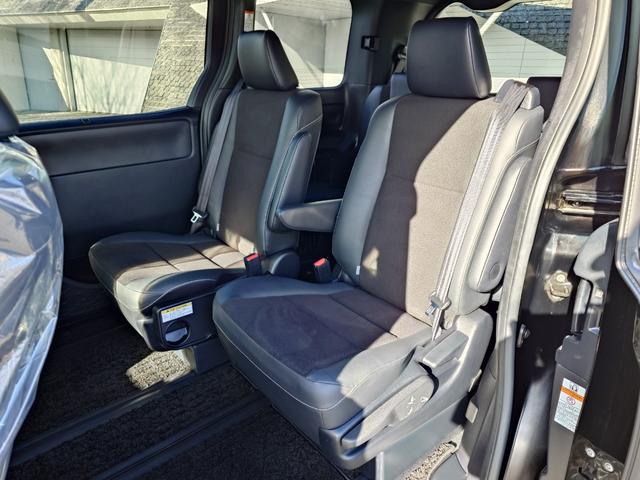 ノア ハイブリッドＳｉ　ダブルバイビー　純正１０インチナビ・両側オートスライドドア・純正１６ＡＷ・ＬＥＤライト・オートハイビーム・プリクラッシュセーフティ・ＬＤＡ・オートクルーズ・コーナーセンサー・ビルトインＥＴＣ・ハーフレザーシート（21枚目）