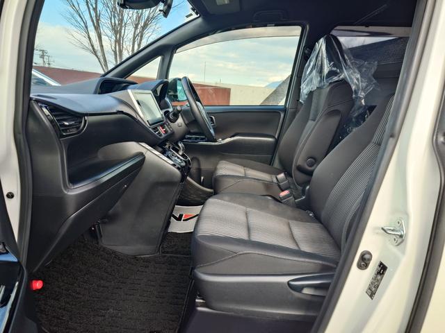 ヴォクシー ハイブリッドＺＳ（20枚目）