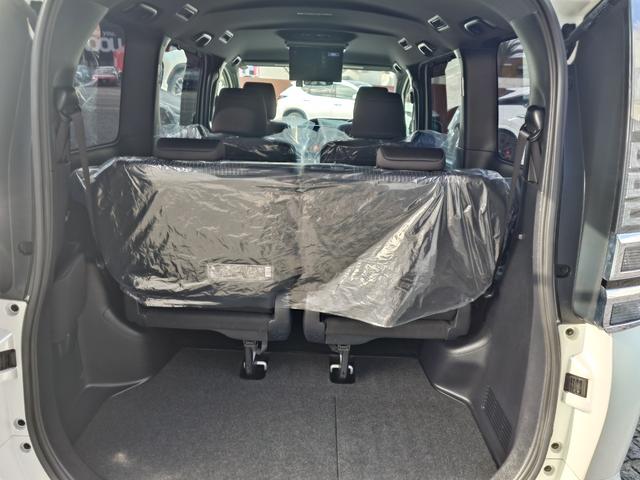 ヴォクシー ハイブリッドＺＳ（25枚目）