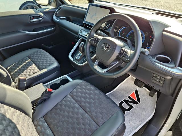 ヴォクシー ハイブリッドＳ－Ｚ（12枚目）