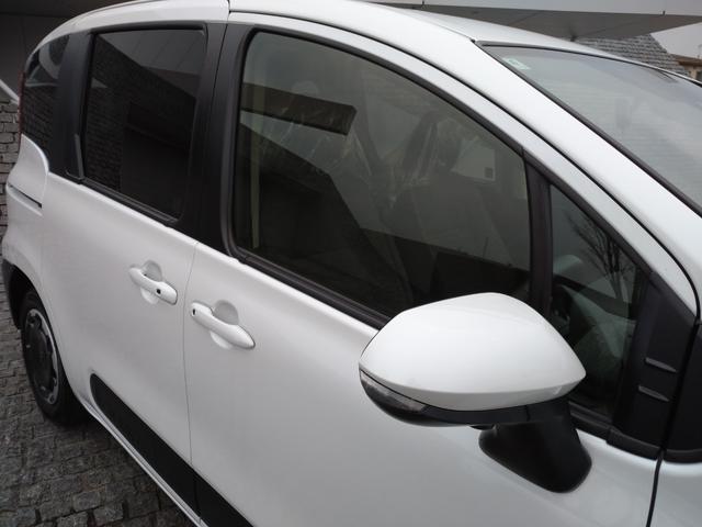 シエンタ ハイブリッドＺ（4枚目）