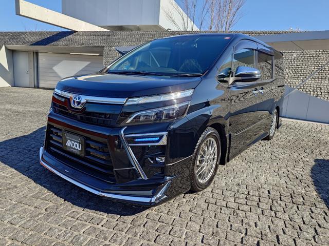 ヴォクシー ハイブリッドＺＳ　煌ＩＩＩ（2枚目）