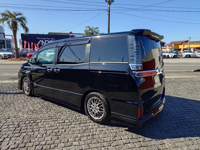 ヴォクシー ハイブリッドＺＳ　煌ＩＩＩ（5枚目）