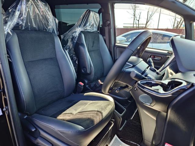 ヴォクシー ハイブリッドＺＳ　煌ＩＩＩ（12枚目）