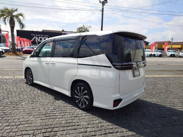 ヴォクシー ハイブリッドＳ－Ｚ（4枚目）