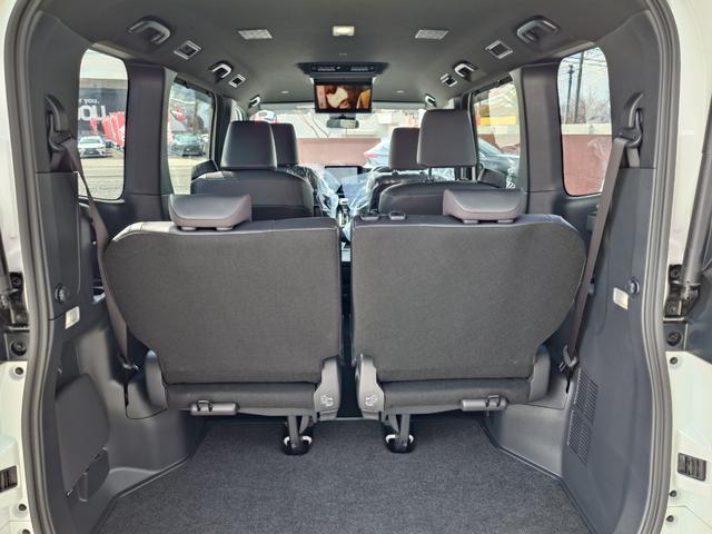 ヴォクシー ハイブリッドＳ－Ｚ（28枚目）