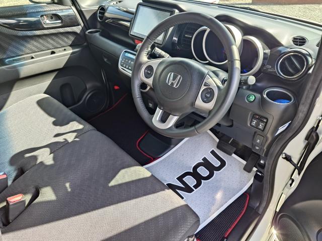 N-BOXカスタム G・ターボAパッケージ(12枚目)