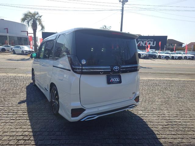 ヴォクシー ハイブリッドS-Z(4枚目)