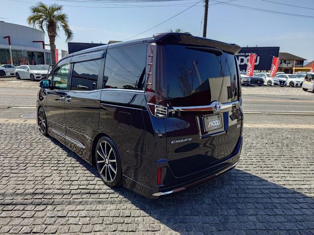 エスクァイア ハイブリッドＧｉ　ブラックテーラード（4枚目）