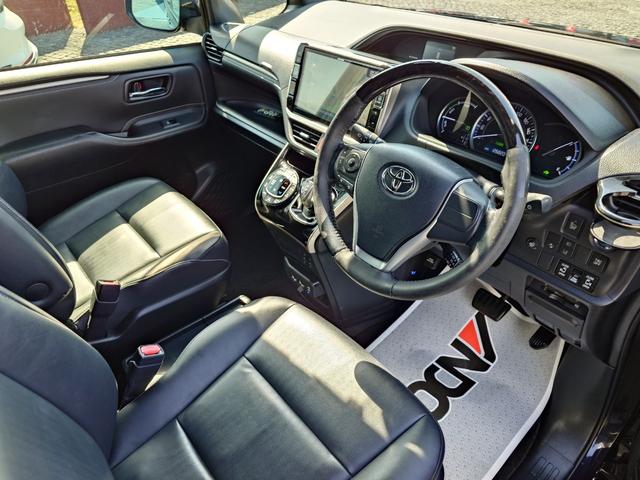 エスクァイア ハイブリッドＧｉ　ブラックテーラード（13枚目）