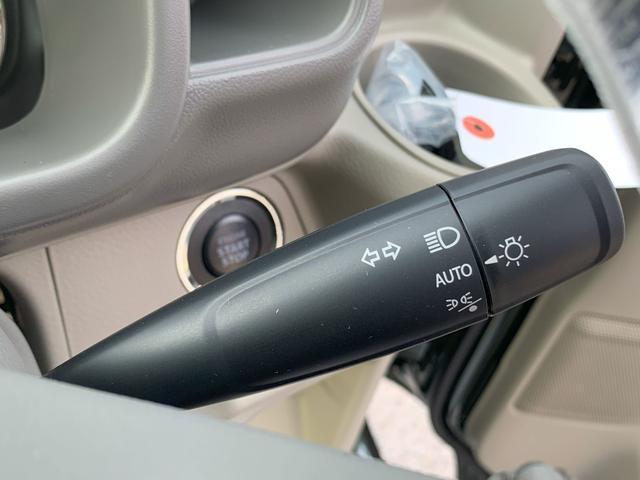 タウンボックス Ｇスペシャル　電動オートステップ（後席左側）／スライドドアイージークローザー（後席両側）／オートエアコン／オートライト／リアヒーター（足元）／シートヒーター（運転席）／ヒーテッドドアミラー／ＬＥＤヘッドライト（13枚目）