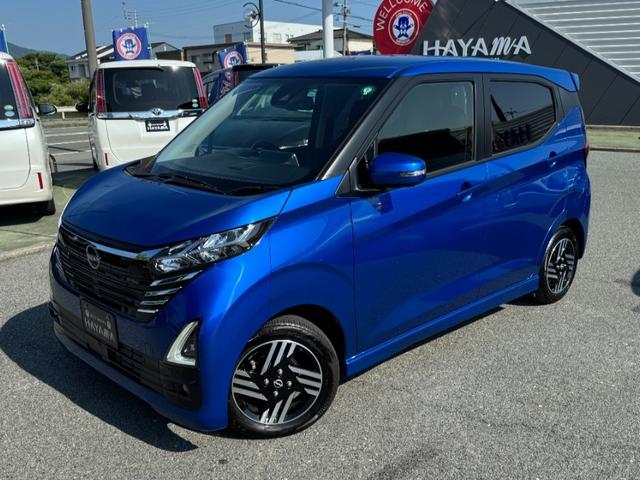 デイズ ハイウェイスター　Ｘ　９型ナビ（フルセグ・ＡＭ・ＦＭ・ＢＴ・ＨＤＭＩ）／ハンズフリー通話／オートエアコン／オートライト／スマートキー（２個）／ＬＥＤヘッドライト／ＬＥＤフォグランプ／プッシュスタート／充電用ＵＳＢポート（2枚目）