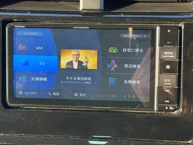 プリウス Ｓツーリングセレクション　カロッツェリアナビ（フルセグＴＶ・ＣＤ・ＤＶＤ・Ｂｌｕｅｔｏｏｔｈ・ミュージックサーバー）ＥＴＣ／スマートキー２個／シートヒーター／フォグランプ／ＬＥＤライト／ステアリングスイッチ／バックカメラ（22枚目）