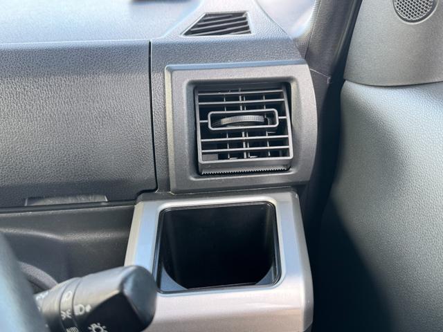 ピクシスメガ L SAIII トヨタ純正ナビ(Bluetooth・AM・FM)オートハイビーム/アイドリングストップ/ETC/両側パワースライドドア/後席ロールサンシェード/ステアリングスイッチ/オート格納ドアミラー/フォグランプ(13枚目)