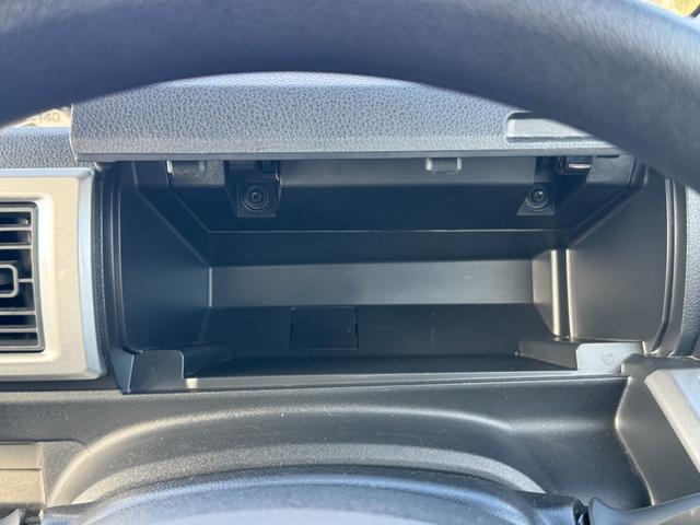 ピクシスメガ L SAIII トヨタ純正ナビ(Bluetooth・AM・FM)オートハイビーム/アイドリングストップ/ETC/両側パワースライドドア/後席ロールサンシェード/ステアリングスイッチ/オート格納ドアミラー/フォグランプ(19枚目)