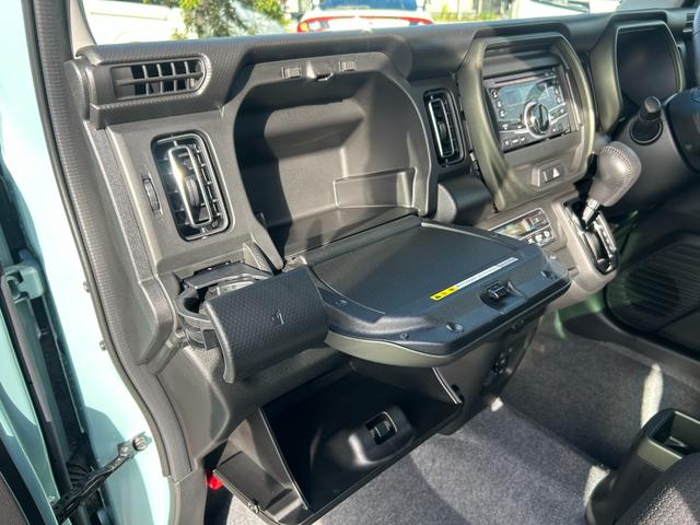 フレアクロスオーバー ZS 衝突被害軽減ブレーキ/障害物センサー/シートヒーター/ステアリングスイッチ/レーダークルーズコントロール/助手席下収納BOX/革巻きハンドル/革巻きシフトノブ/LEDライト/フォグランプ/キーレス2個(44枚目)