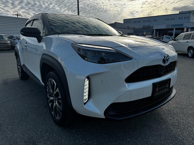 ヤリスクロス ハイブリッドZ パノラミックビューM/BSM/ドラレコ前後/ETC/純正Dオーディオ(フルセグTV・AppleCarPlay・Bluetoot・ラジオ)/前席シートヒーター/LEDヘッドライト/オートハイビーム(3枚目)