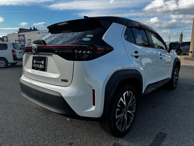 ヤリスクロス ハイブリッドZ パノラミックビューM/BSM/ドラレコ前後/ETC/純正Dオーディオ(フルセグTV・AppleCarPlay・Bluetoot・ラジオ)/前席シートヒーター/LEDヘッドライト/オートハイビーム(5枚目)