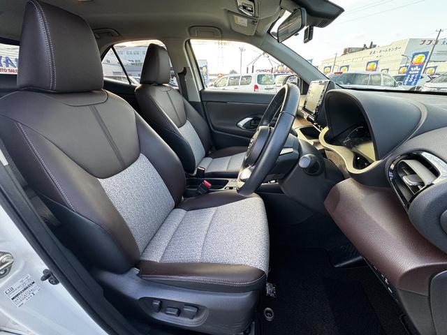 ヤリスクロス ハイブリッドZ パノラミックビューM/BSM/ドラレコ前後/ETC/純正Dオーディオ(フルセグTV・AppleCarPlay・Bluetoot・ラジオ)/前席シートヒーター/LEDヘッドライト/オートハイビーム(12枚目)