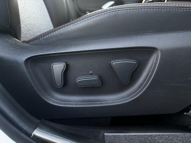 ヤリスクロス ハイブリッドZ パノラミックビューM/BSM/ドラレコ前後/ETC/純正Dオーディオ(フルセグTV・AppleCarPlay・Bluetoot・ラジオ)/前席シートヒーター/LEDヘッドライト/オートハイビーム(13枚目)