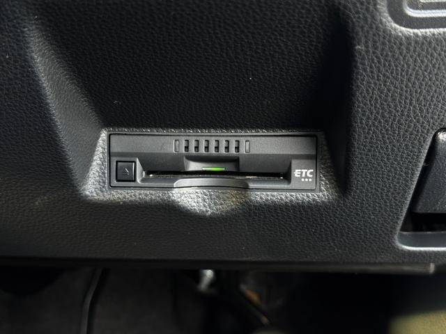 ヤリスクロス ハイブリッドZ パノラミックビューM/BSM/ドラレコ前後/ETC/純正Dオーディオ(フルセグTV・AppleCarPlay・Bluetoot・ラジオ)/前席シートヒーター/LEDヘッドライト/オートハイビーム(20枚目)