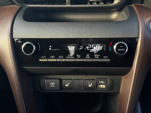 ヤリスクロス ハイブリッドZ パノラミックビューM/BSM/ドラレコ前後/ETC/純正Dオーディオ(フルセグTV・AppleCarPlay・Bluetoot・ラジオ)/前席シートヒーター/LEDヘッドライト/オートハイビーム(25枚目)