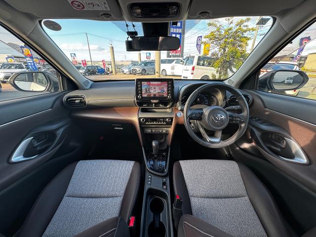 ヤリスクロス ハイブリッドZ パノラミックビューM/BSM/ドラレコ前後/ETC/純正Dオーディオ(フルセグTV・AppleCarPlay・Bluetoot・ラジオ)/前席シートヒーター/LEDヘッドライト/オートハイビーム(37枚目)