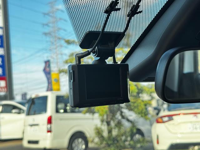 ヤリスクロス ハイブリッドZ パノラミックビューM/BSM/ドラレコ前後/ETC/純正Dオーディオ(フルセグTV・AppleCarPlay・Bluetoot・ラジオ)/前席シートヒーター/LEDヘッドライト/オートハイビーム(51枚目)