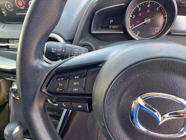 MAZDA2 XDプロアクティブ 純正メモリーナビ(フルセグ・DVD・CD・ラジオ・BT)/純正アンダースポイラー(前・横・後)/LEDヘッドライト/オートライト/シートヒーター(前)/ステアリングスイッチ/TVキット/スマートキー(18枚目)