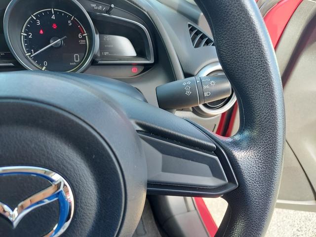 MAZDA2 XDプロアクティブ 純正メモリーナビ(フルセグ・DVD・CD・ラジオ・BT)/純正アンダースポイラー(前・横・後)/LEDヘッドライト/オートライト/シートヒーター(前)/ステアリングスイッチ/TVキット/スマートキー(19枚目)