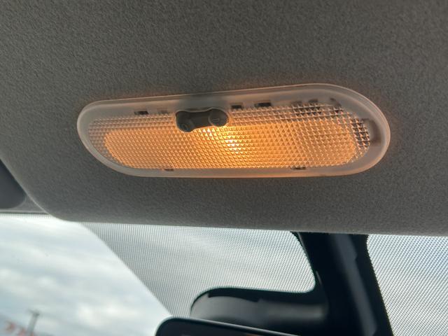 ノート X 純正ナビケーション(フルセグTV・BT・FM・AM・AUX・DVD・CD)/ETC/アラウンドビューモニター/デジタルインナーミラー/純正ドラレコ(前・後)/障害物センサー/衝突被害軽減ブレーキ(27枚目)