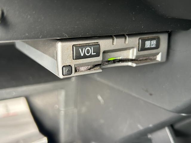 ノート X 純正ナビケーション(フルセグTV・BT・FM・AM・AUX・DVD・CD)/ETC/アラウンドビューモニター/デジタルインナーミラー/純正ドラレコ(前・後)/障害物センサー/衝突被害軽減ブレーキ(28枚目)