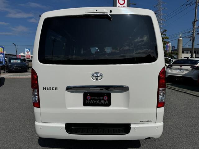 ハイエースバン ロングＤＸ　ＧＬパッケージ　パノラミックビューモニターカメラ付き／ステアリングスイッチ／デジタルインナーミラー／オートライト／オートハイビーム／ＬＥＤヘッドライト／ＡＣ１００Ｗ電源／リアクーラー／リアヒーター／電格ミラー（6枚目）